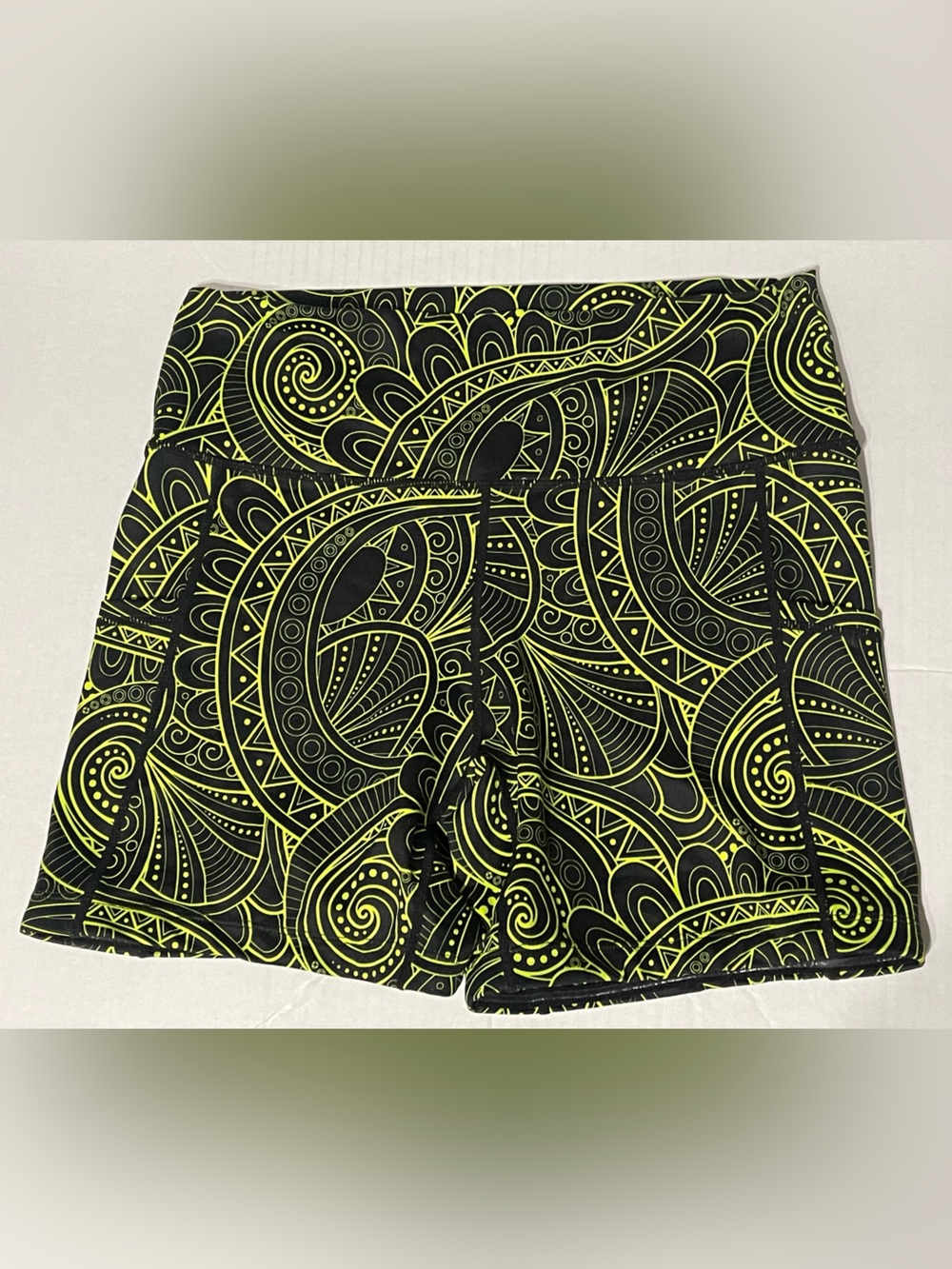 CVG-Constantly Varied Gear Neon Zenergy Shorts - Large 5 inch - EUC